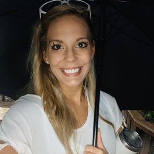 Meet your Posher, Delayna